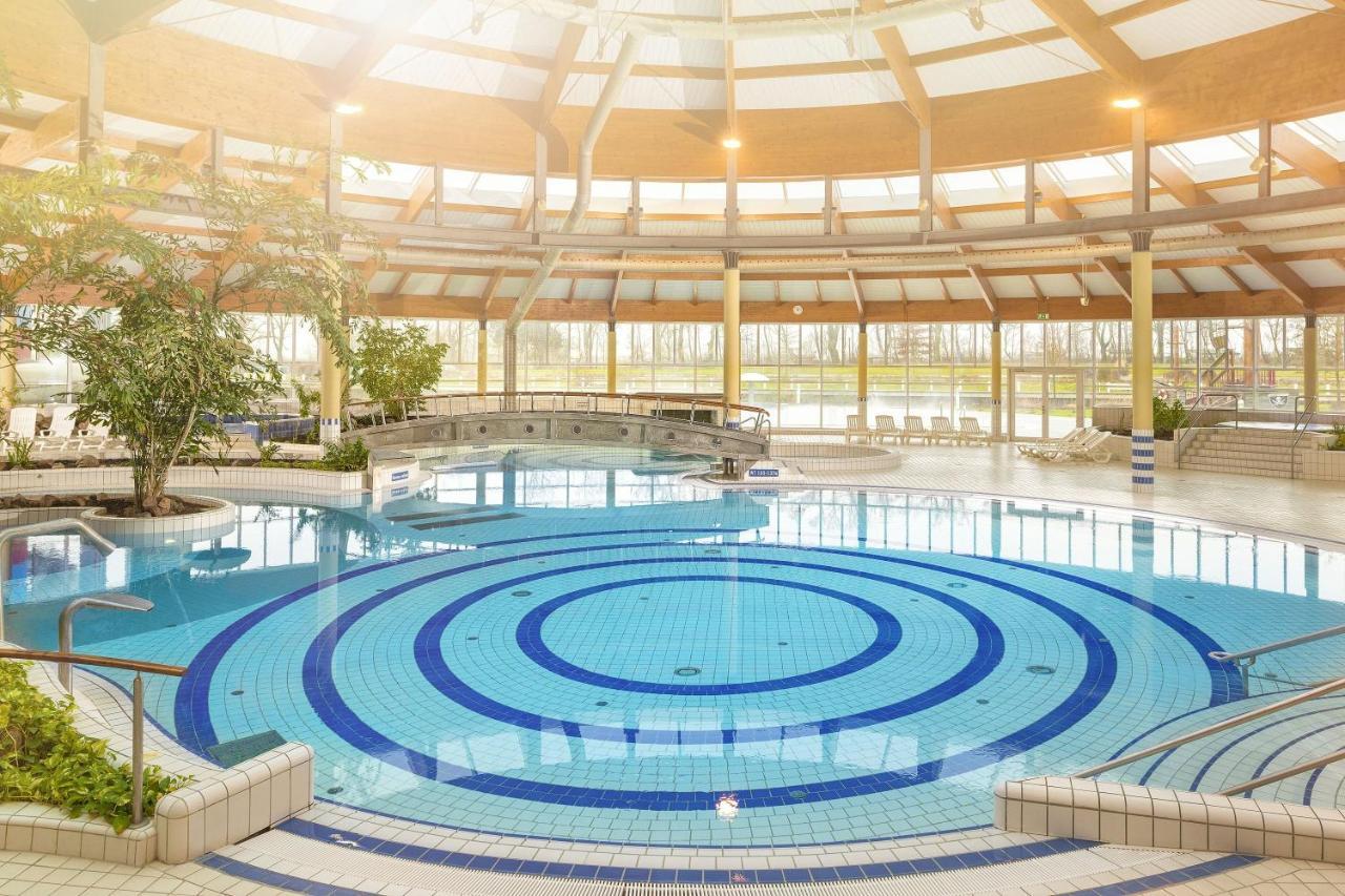 Terrasse, Gratis Nutzung Vom Ahoi Erlebnisbad Und Sauna In Sellin - Villa Antje Fewo 04 غورين المظهر الخارجي الصورة