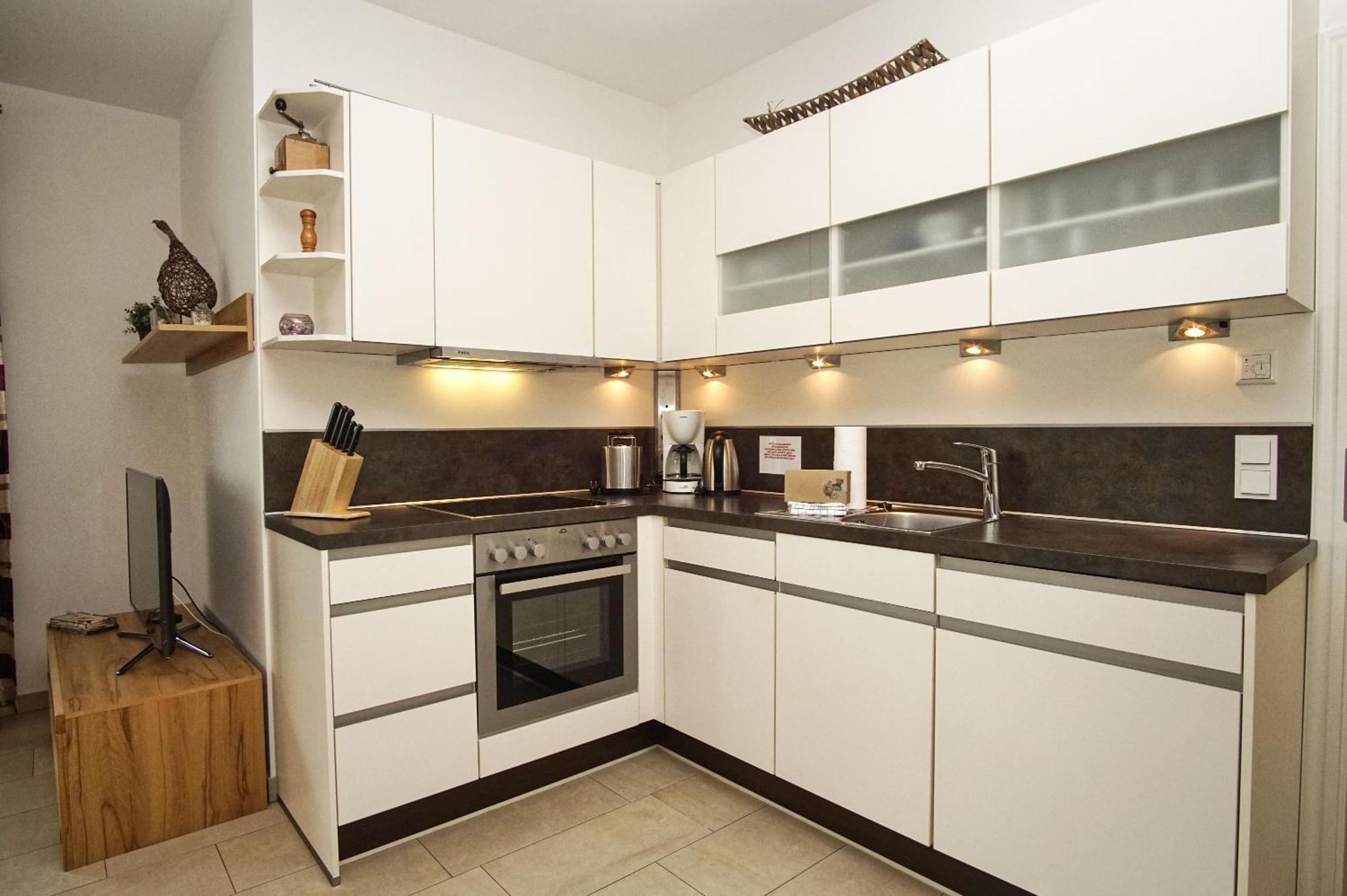 Terrasse, Gratis Nutzung Vom Ahoi Erlebnisbad Und Sauna In Sellin - Villa Antje Fewo 04 غورين المظهر الخارجي الصورة