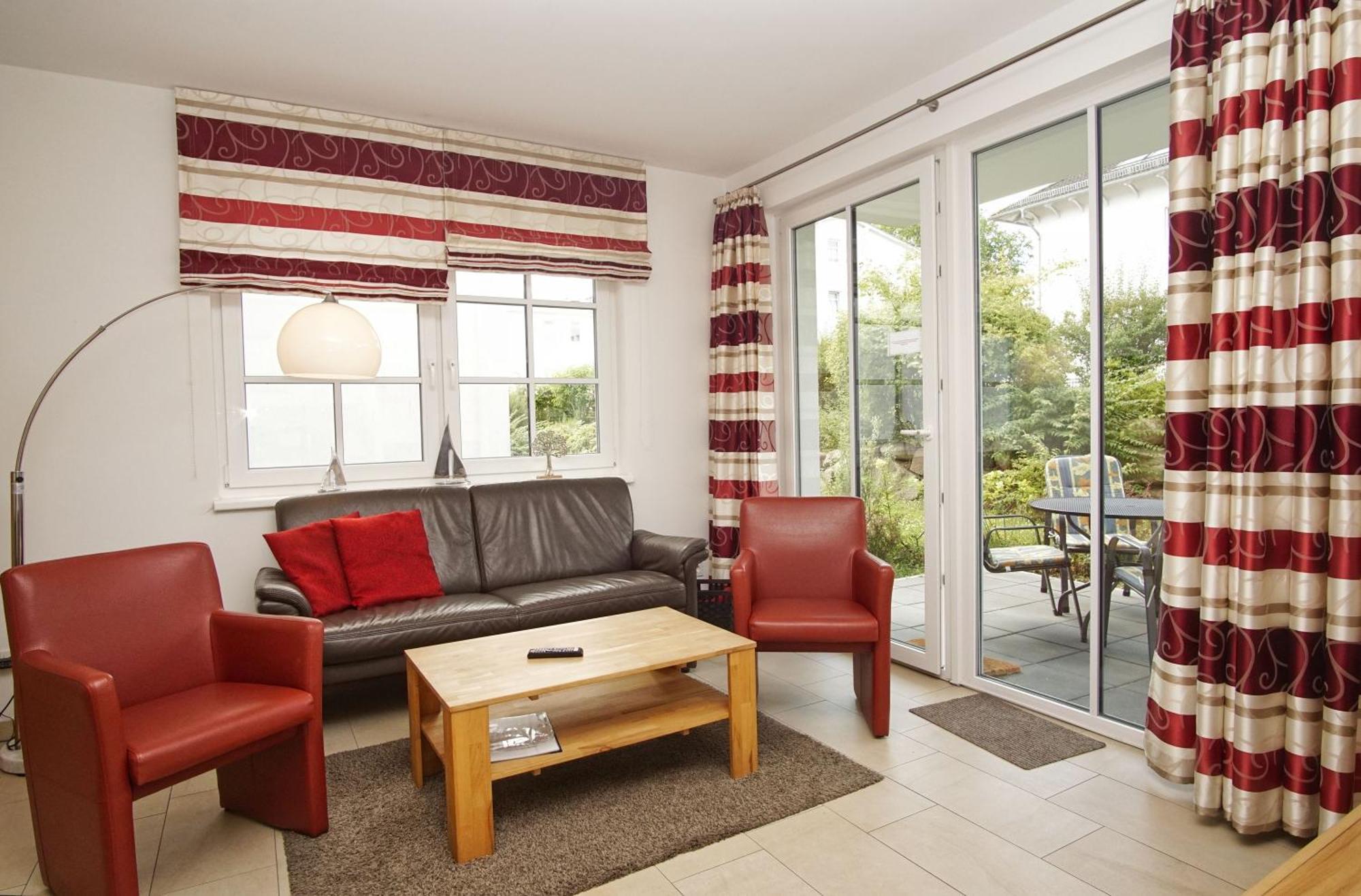 Terrasse, Gratis Nutzung Vom Ahoi Erlebnisbad Und Sauna In Sellin - Villa Antje Fewo 04 غورين المظهر الخارجي الصورة
